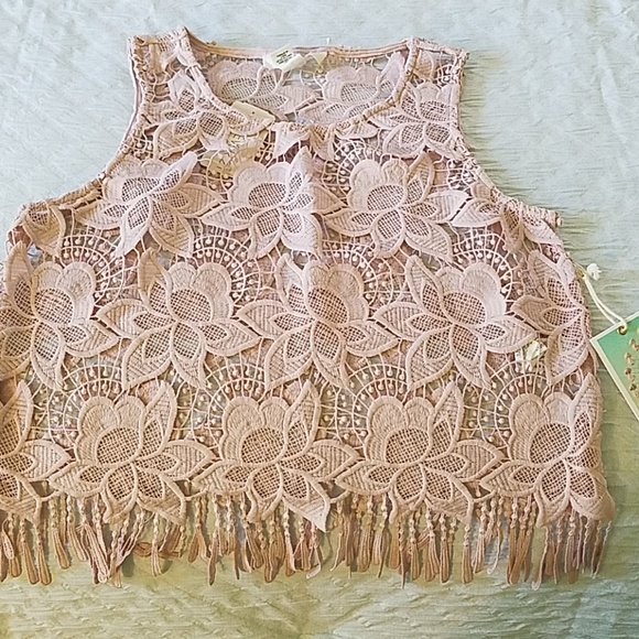 Forever 21 Tops - 🆕 Cute summer top